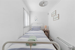 Photo 16- click for photo gallery